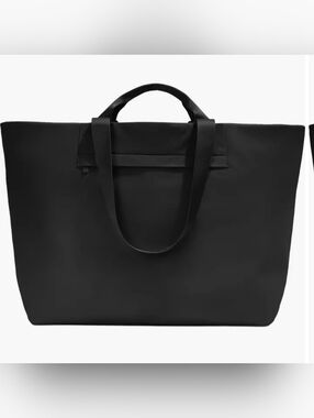 Away Large Featherlight Super Large Tote